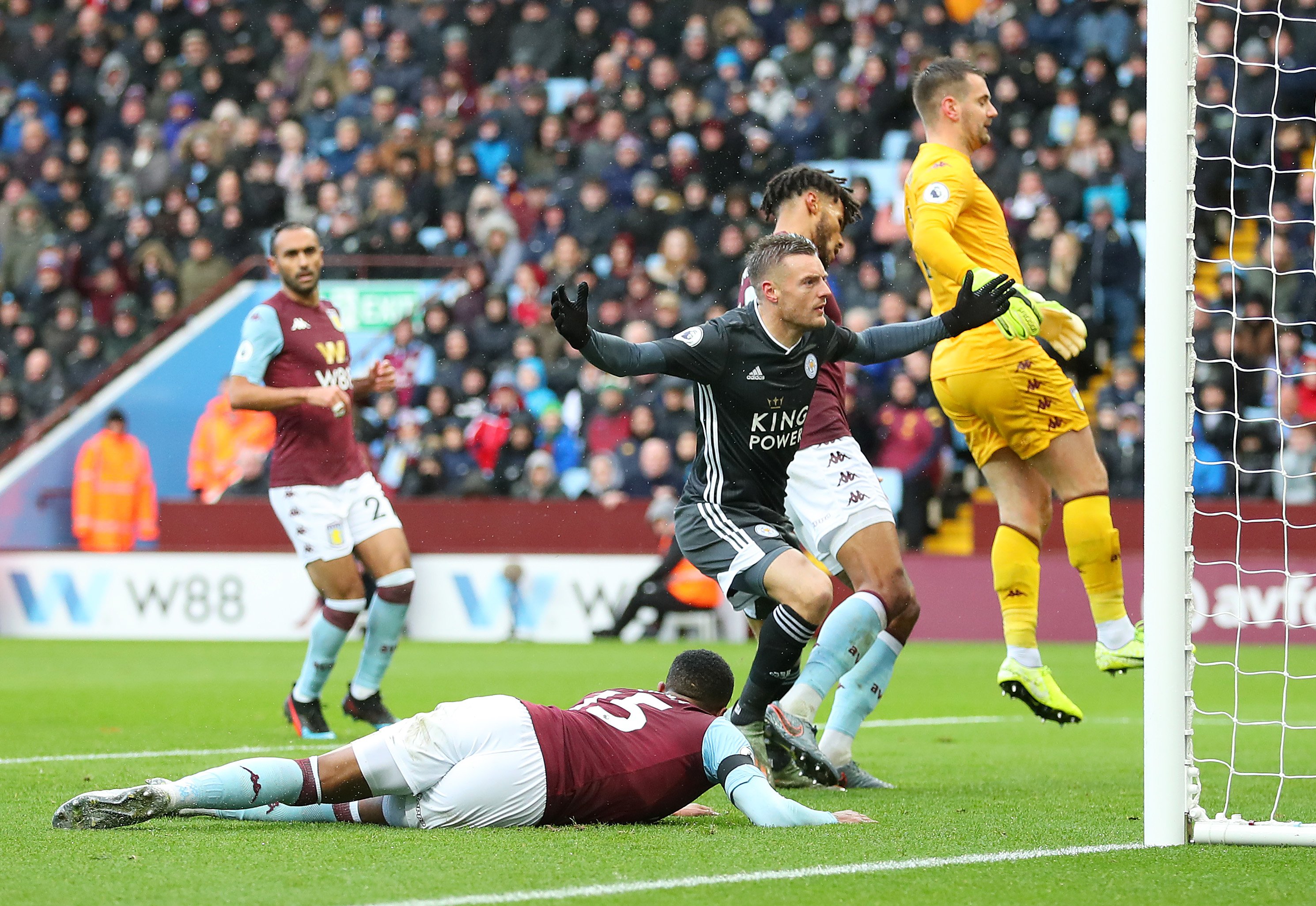 足球世界中 足球世界中